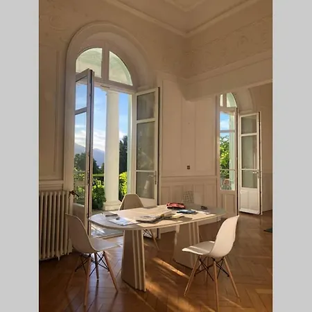 Magnifique Dans Palace Belle Epoque *