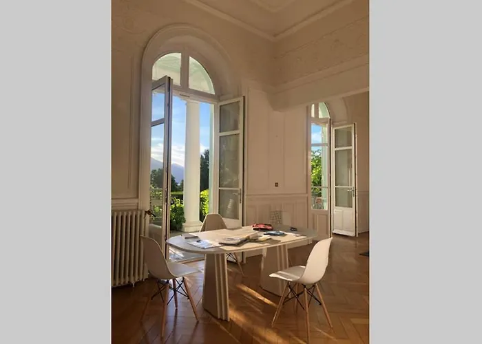 Magnifique Dans Palace Belle Epoque *